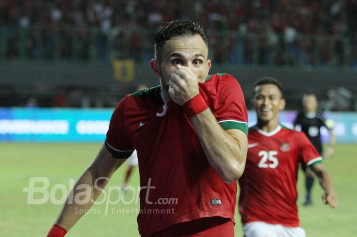 Selebrasi Ilija Spasojevic yang berhasil cetak gol ke gawang Guyana, Sabtu (25/11/2017)