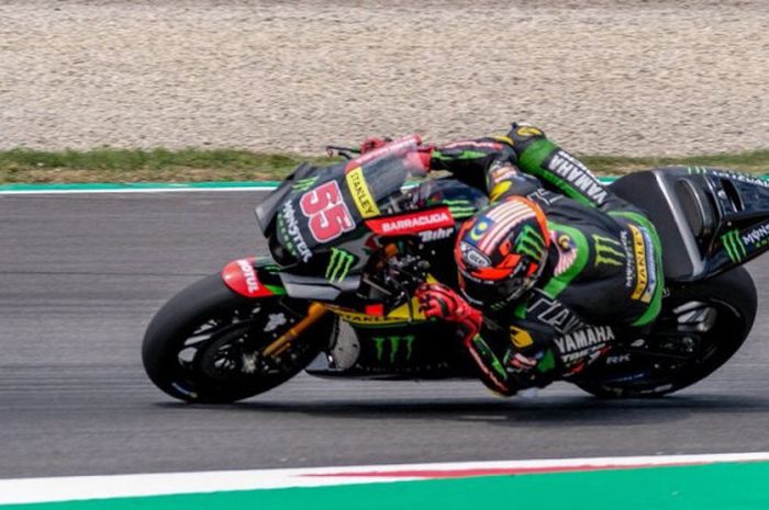 Pebalap Yamaha Tech3, Hafizh Syahrin, mencetak waktu tercepat kesembilan, yaitu 1 menit 39,782 detik, pada latihan bebas ketiga (FP3) MotoGP Catalunya di Sirkuit Catalunya, Barcelona, Spanyol, Jumat (15/6/2018).