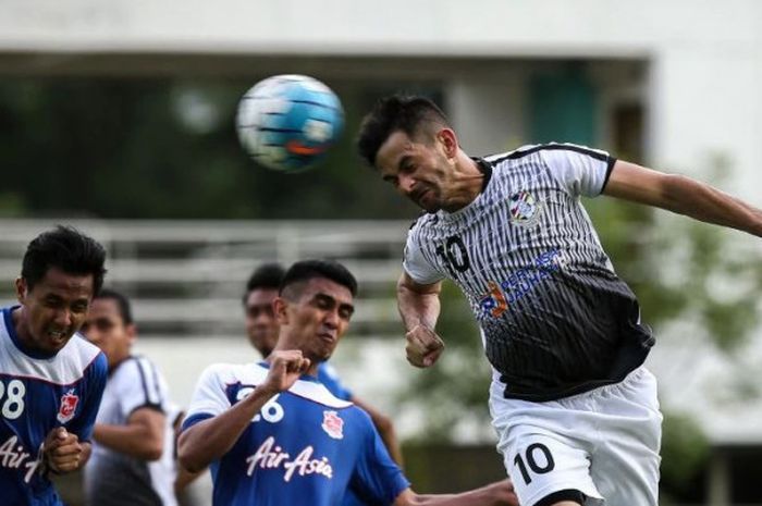 Andrezinho saat membela Kuantan FA.