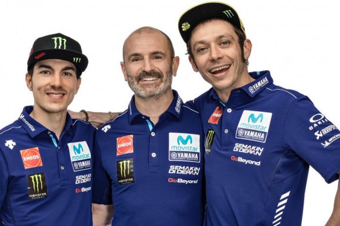 Massimo Meregalli (tengah) membeberkan perkembangan positif tim Yamaha pada MotoGP Malaysia 2018.