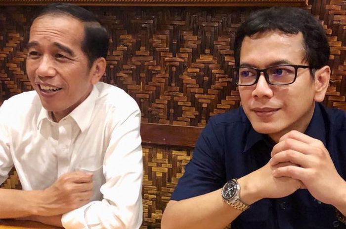 Presiden Joko Widodo (kiri) bersama Wishnutama