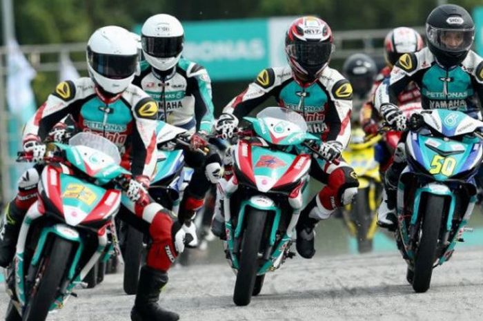 Deretan pebalap yang berlaga di Kejuaraan Cub Prix AAM Malaysia Petronas kelas  CP150cc. 