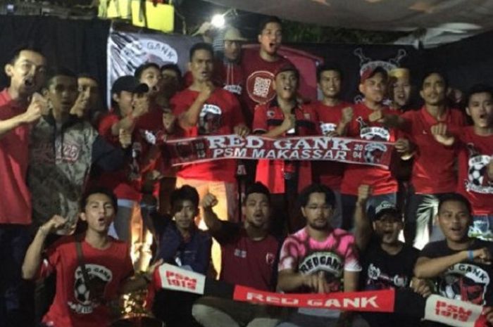 Suporter PSM Makassar, Red Gank, menuntut agar timnya segera mencari pemain baru untuk kompetisi Liga 1 2019.  