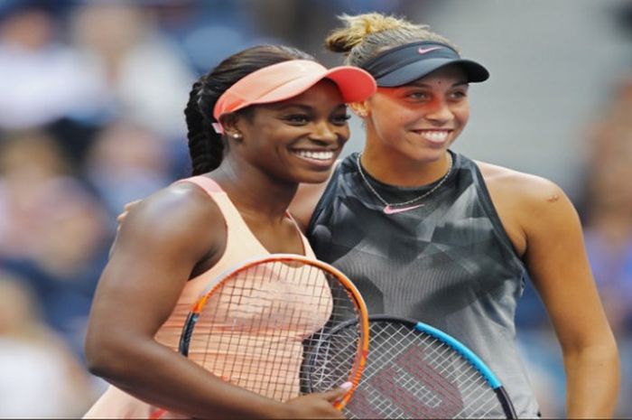 Sloane Stephens (kiri) dan Madison Keys (kanan) saling berhadapan di partai final tunggal putri US Open 2017, Sabtu (9/9/2017).