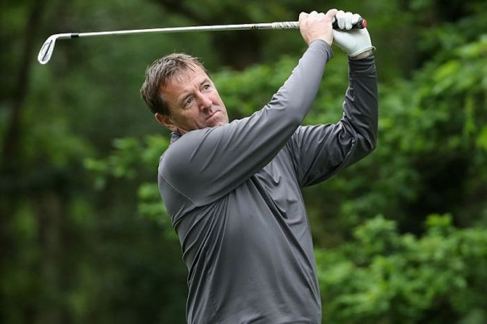 Mantan bintang Premier League, Matt Le Tissier, saat ikut serta dalam turnamen golf  BMW PGA Championship pada 25 Mei 2016