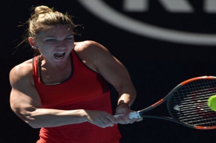 Momen saat Simona Halep menjalani pertandingan babk pertama Australian Open 2018 dengan menghadapi Destanee Aiava, Selasa (15/1/2018).