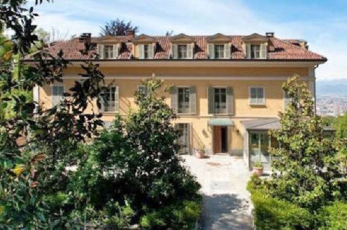 Mansion mewah yang akan menjadi tempat tinggal Cristiano Ronaldo di Turin, Italia