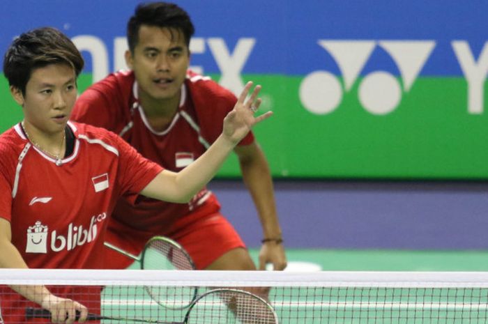 Pasangan ganda campuran Indonesia, Tontowi Ahmad/Liliyana Natsir, saat berlaga di French Open 2017, Rabu (25/10/2017).