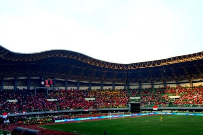 Suasana Stadion Patriot saat laga persahabatan antara Indonesia Vs Fiji pada Sabtu (2/9/2017). 