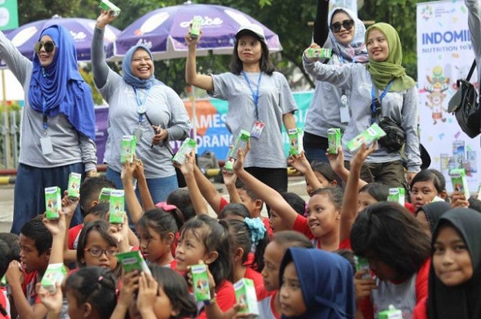 Sejumlah anak-anak dilibatkan Inasgoc dalam program goes to school