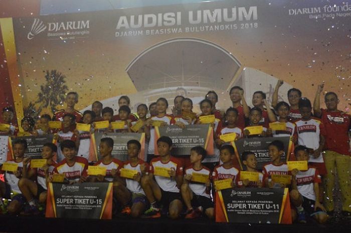 Para bakat muda dari Solo yang berhasil lolos ke babak final audisi beasiswa PB Djarum di Kudus.