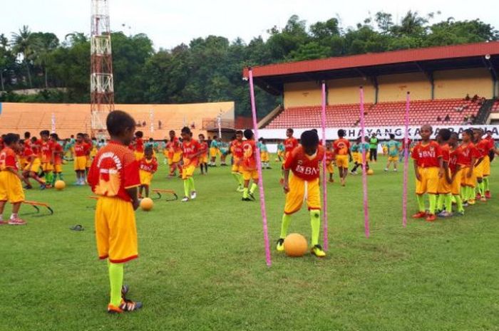 Pergelaran Bhayangkara Papua Football Festival 2017. 