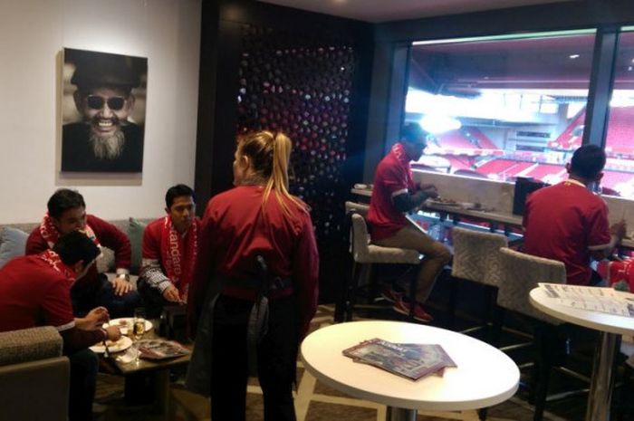 Suasana di dalam Executive Suite Standard Chartered pada laga Liga Inggris antara Liverpool dan Southampton pada Sabtu (18/11/2017).