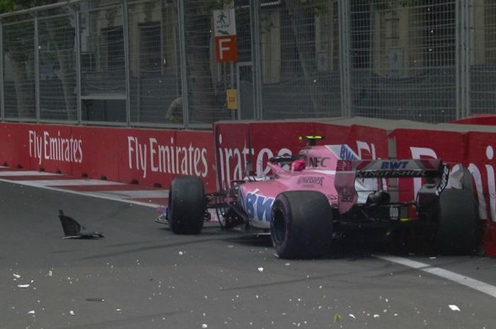 Insiden yang melibatkan Esteban Ocon pada F1 GP Azerbaijan 2018 di Sirkuit Baku, Minggu (29/4/2018).