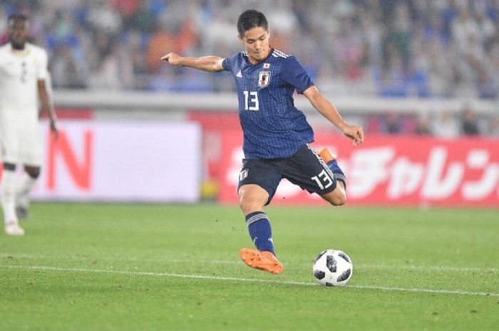  Yoshinori Muto saat memperkuat timnas Jepang 