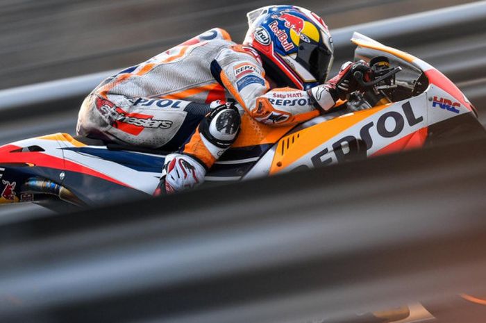 Pebalap tim Repsol Honda, Dani Pedrosa, menjadi pencetak waktu putaran terbaik pada tes pramusim di Sirkuit Buriram, Thailand, Minggu (18/2/2018).