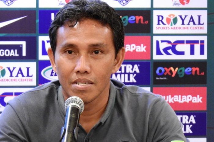   Pelatih Timnas U-19, Bima Sakti.  