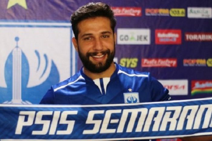  PSIS Semarang Meresmikan Abou Bakr Al-Mel di Mess PSIS, Jalan Semeru Dalam, Sabtu (21/7/2018) 