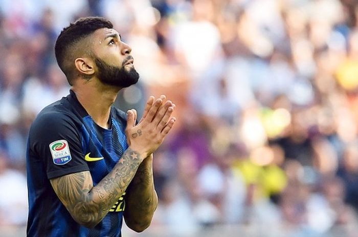 Reaksi penyerang Inter Milan, Gabriel Barbosa,saat melawan Bologna dalam laga lanjutan Serie A 2016-2017 di Stadion San Siro, Milan, pada 25 September 2016.