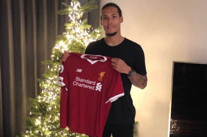 Virgil van Dijk resmi berseragam Liverpool