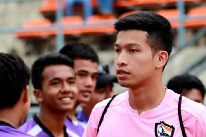 Wakil kapten Chiangrai United, Tanaboon Kesarat.