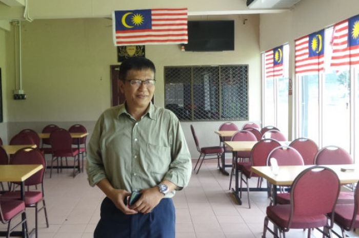 Eks bek kiri Selangor FA asal Indonesia, Ristomoyo Kassim di aula lapangan Kelab Aman, Lorong Damai, Kuala Lumpur, Rabu (16/8/2017) siang. 