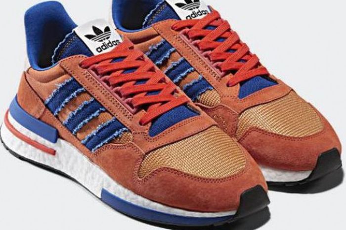 Karakter Son Goku diaplikasikan dalam sepatu Adidas ZX 500 RM.