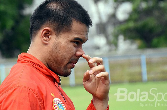 Ekspresi kiper Persija Jakarta, Andritany Ardhiyasa, saat berlatih di Lapangan Samudra, Legian-Bali, Kamis (18/1/2018) sore menjelang laga menghadapi PSPS Riau dalam laga Piala Presiden 2018.