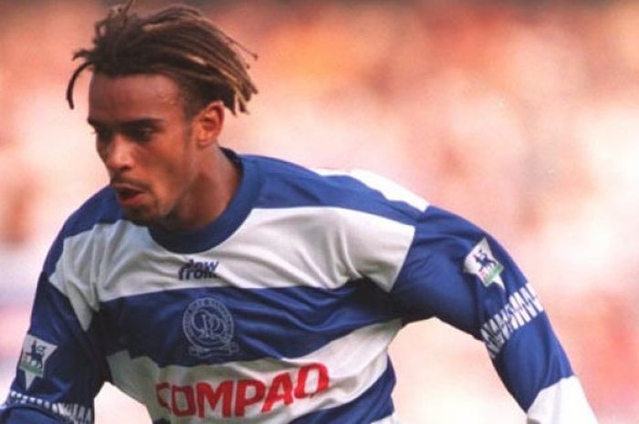 Trevor Sinclair semasa bermain bersama Queens Park Rangers.