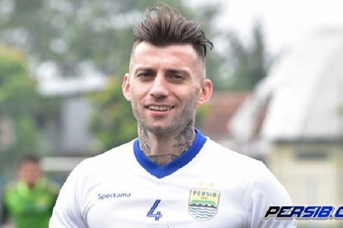 Penampakan Bojan Malisic tanpa janggut tebal