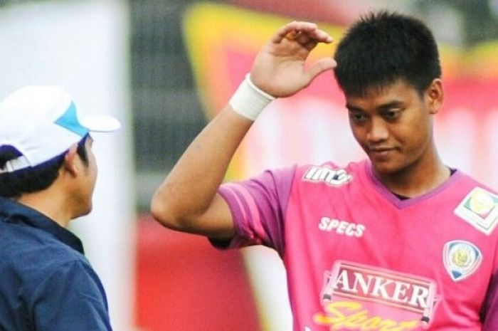 Kiper Arema Cronus, Kurnia Meiga. 