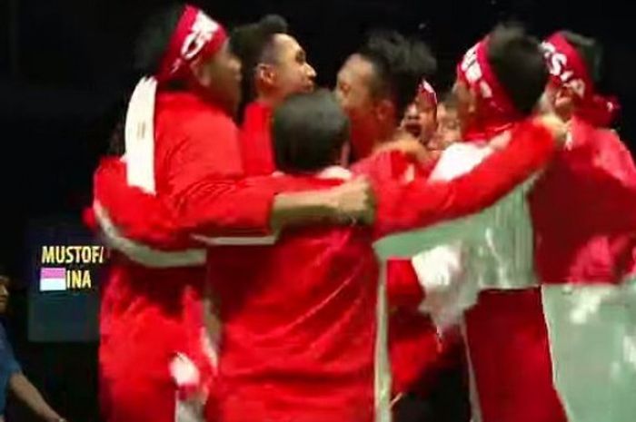 Ekspresi kemenangan Indonesia di final beregu putra bulu tangkis Indonesia SEA Games 2017. 