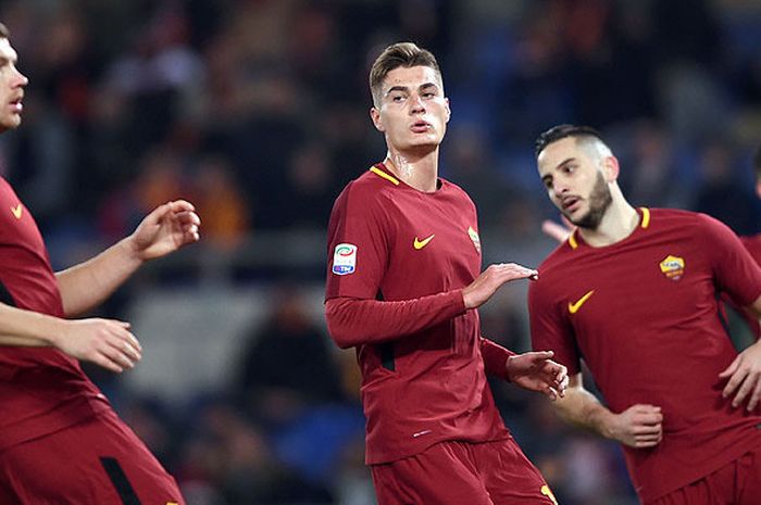 Ekspresi penyeang AS Roma, Patrik Schick (tengah), saat melawan Spal dalam laga lanjutan Liga Italia 217-2018 di Stadion Olimpico, Roma, pada 1 Desember 2017.