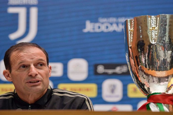 Pelatih Juventus, Massimiliano Allegri, berbicara dalam sesi konferensi pers jelang laga Piala Super Italia 2018 kontra AC Milan pada Rabu (16/1/2019) di King Abdullah Sports City Stadium, Jeddah, Arab Saudi.