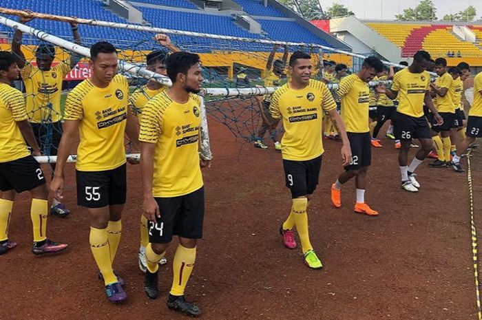  Skuat Sriwijaya FC saat sesi latihan di Stadion Gelora Sriwijaya, Jakabaring, Palembang  