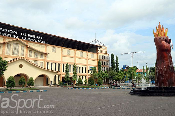 Stadion Semeru Kabupaten Lumajang.