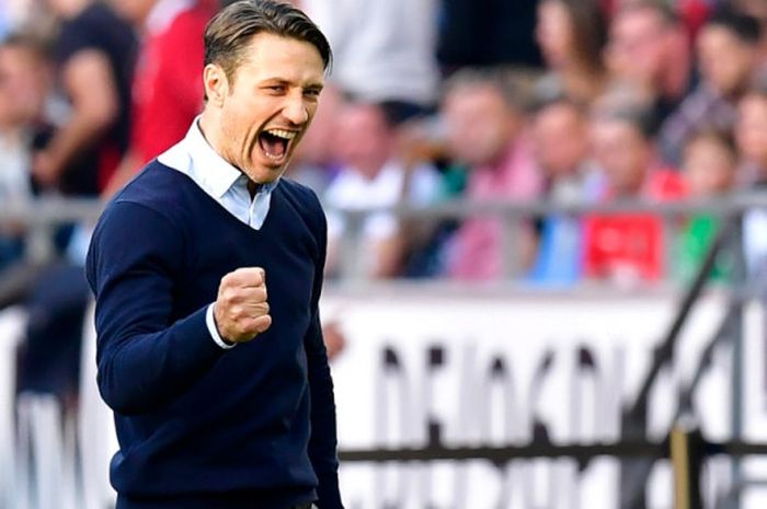 Ekspresi Niko Kovac dalam partai Liga Jerman antara Eintracht Frankfurt lawan Hannover, 14 Oktober 2017.