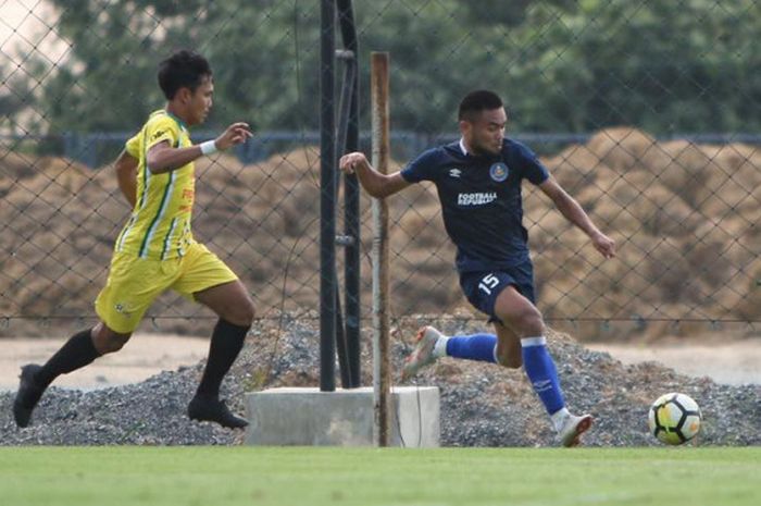 Saddil Ramdani membela Pahang FA saat laga uji coba di Thailand, 8 Januari 2019.