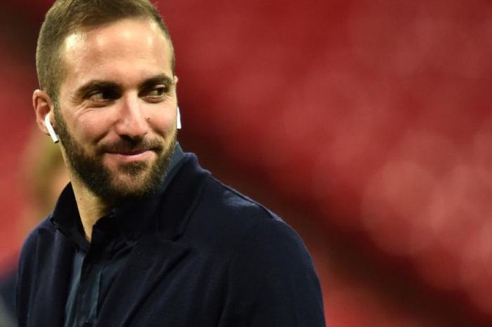 Gonzalo Higuain saat berada di Stadion Wembley, London, jelang partai Liga Champions antara Tottenham Hotspur kontra Juventus.