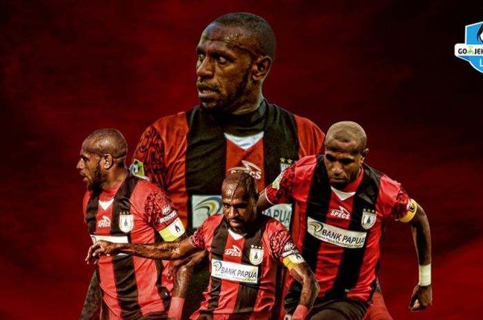 Boaz Solossa berseragam Persipura Jayapura.