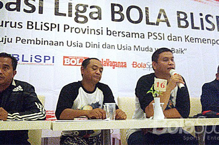 Benhard Sitorus, Manager Bisnis dan Marketing PT Tunas BOLA, berbicara kepada media dalam ekspos dan sosialisasi Liga BOLA BLiSPI di Hotel Trio, Magelang, Kamis (7/9/2017).