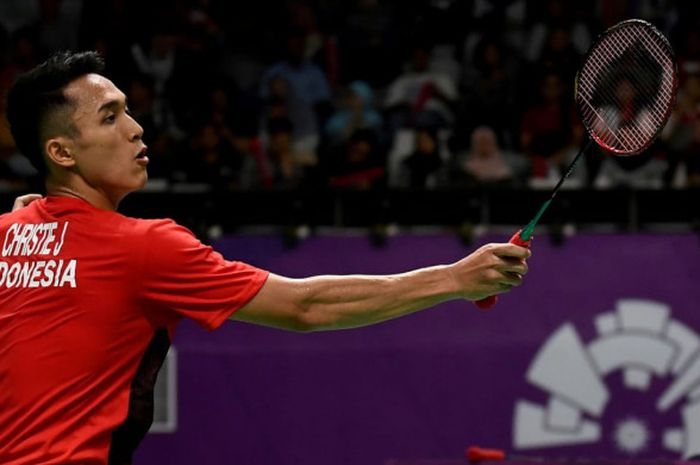 Pebulu tangkis tunggal putra Indonesia, Jonatan Christie, saat berlaga di babak perempat final kategori beregu putra Asian Games 2018 antara Indonesia dan India, di Istora Senayan, Jakarta, Senin (20/8/2018).