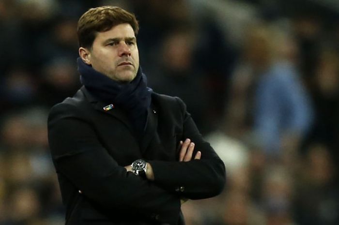 Reaksi manajer Tottenham Hotspur, Mauricio Pochettino, dalam laga Liga Inggris kontra West Bromwich Albion di Stadion Wembley, London, pada 25 November 2017.