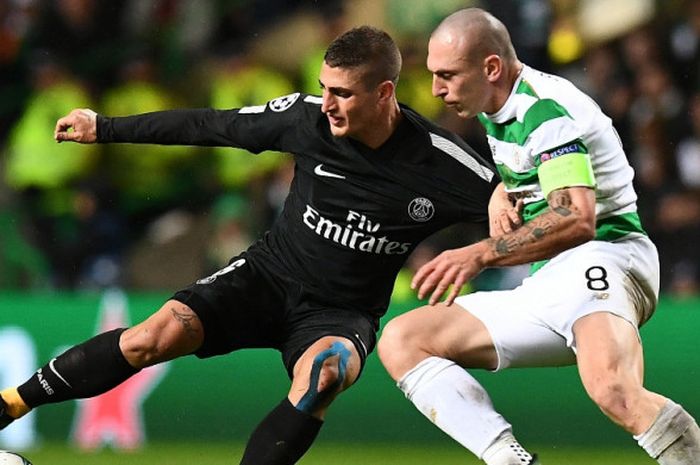 Aksi Marco Verratti (kiri) dalam partai Paris Saint-Germain di Liga Champions saat melawan ke markas Celtic FC, Glasgow, 12 September 2017.