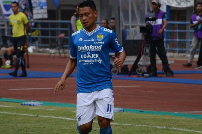 Gelandang Persib Bandung, Dedi Kusnandar.