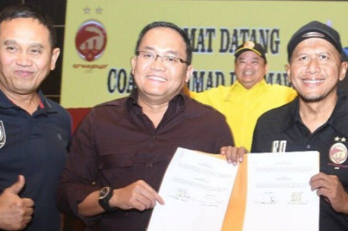 Ucok Hidayat (Manajer Sriwijaya FC), Dodi Reza Alex Noerdin (Presiden Sriwijaya FC), dan Rahmad Darmawan (Pelatih Sriwijaya FC)