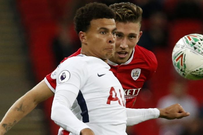 Dele Alli tampil sebagai pemain penentu kemenangan 1-0 Tottenham Hotspur di laga babak ketiga Piala Liga Inggris melawan Barnsley FC di Stadion Wembley, Selasa (19/9/2017) waktu setempat.