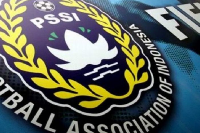 Logo PSSI dan FIFA       