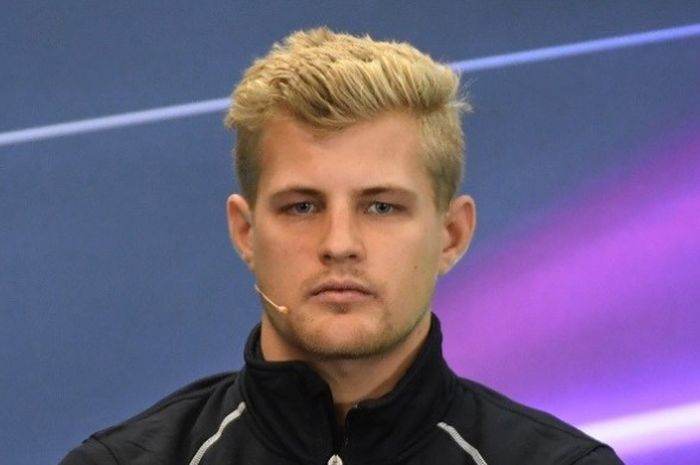 Pebalap Sauber asal Swedia, Marcus Ericsson, saat menghadiri konferensi pers jelang GP Meksiko di Sirkuit Hermanos Rodriguez, Kamis (27/10/2016).