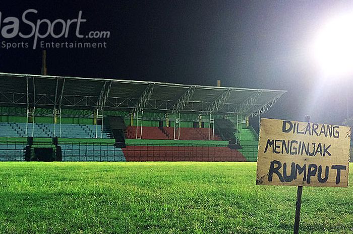 Kondisi Stadion Teladan saat didatangi tim verifikasi PT Liga Indonesia Baru.